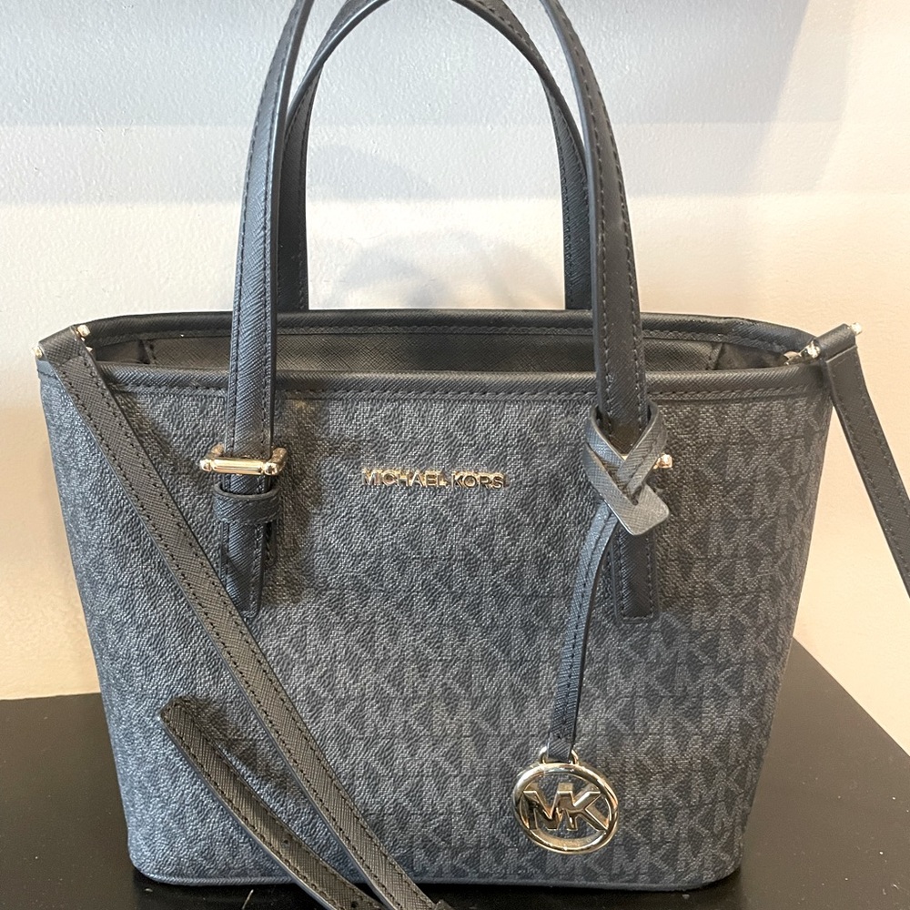 Michael Kors Replica Tote-black/grey with gold accents